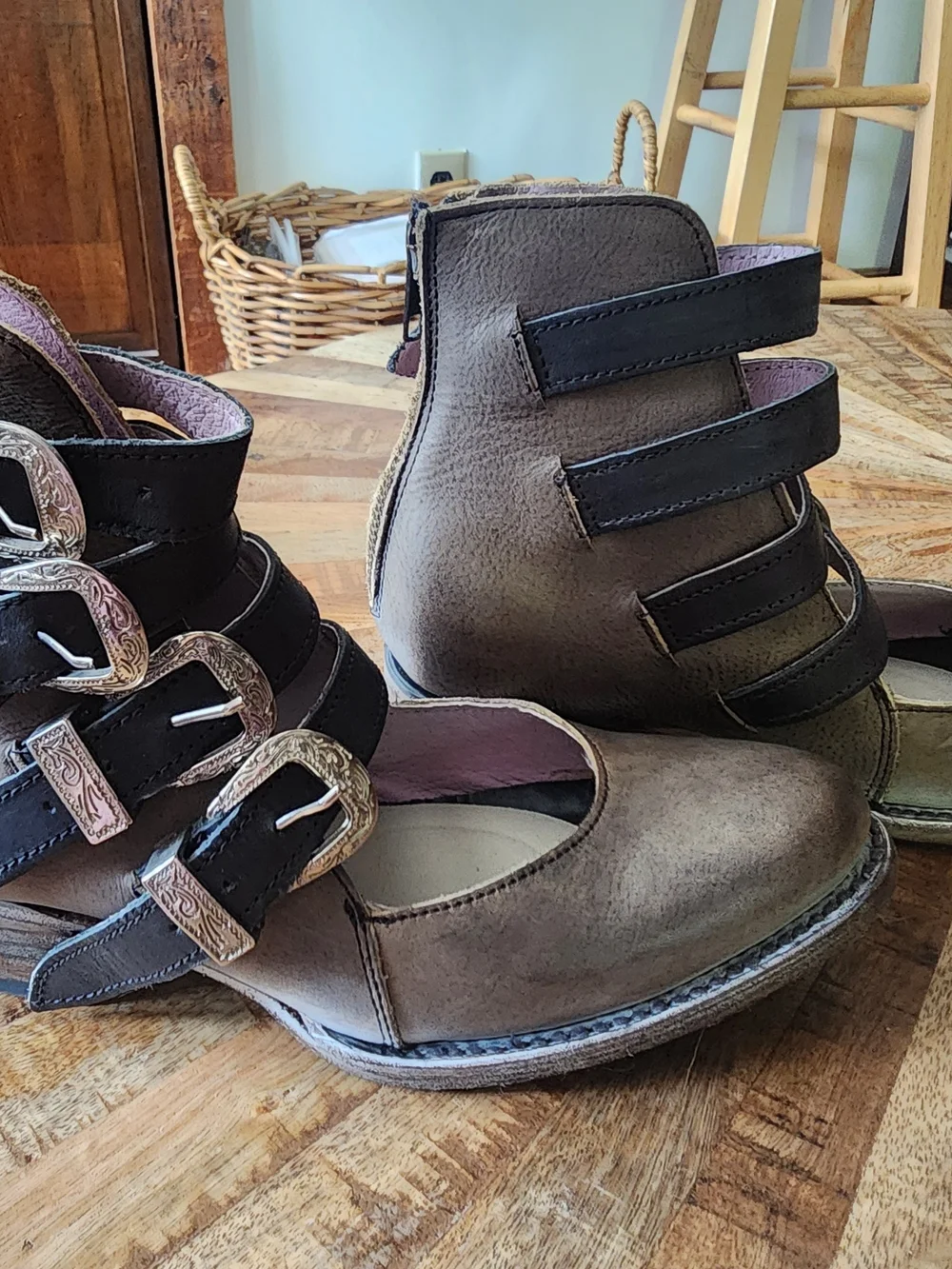 Freebird Scarlett Stone Brown/black Multi-Strap Buckle Ankle Boots
